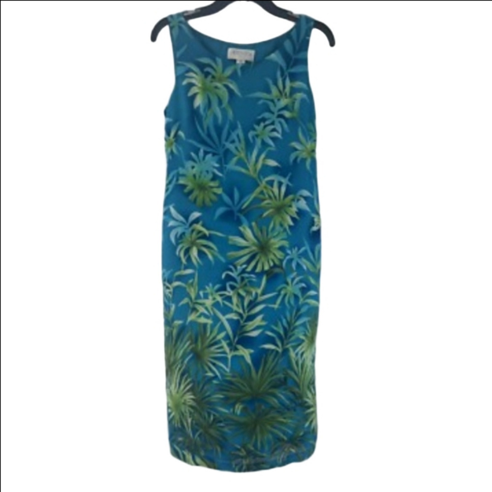 - Casual Corner ANNEX dress with a slit on the side Women's Size 8